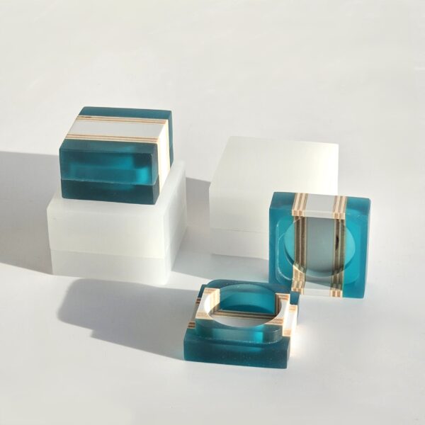 NICE CUBE GROOVY MIX#89, two resin boxes, S-XS