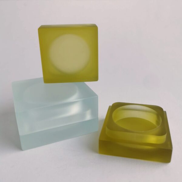 NICE CUBE SET 159, two resin boxes S-M - Image 2