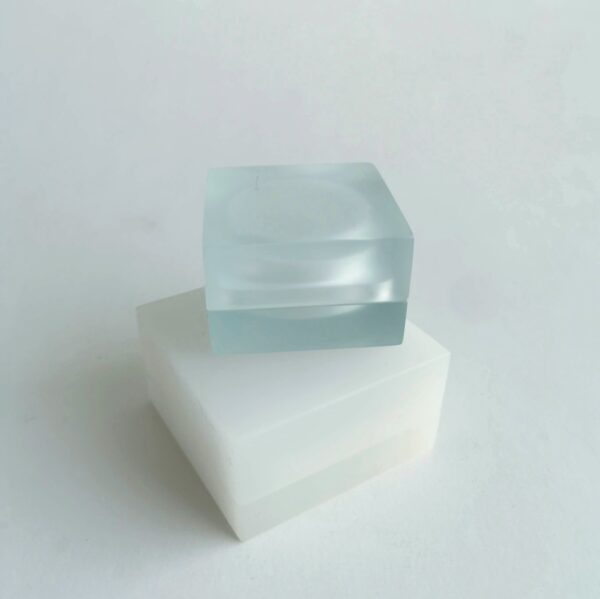 NICE CUBE SET 158, two resin boxes S-M - Image 2