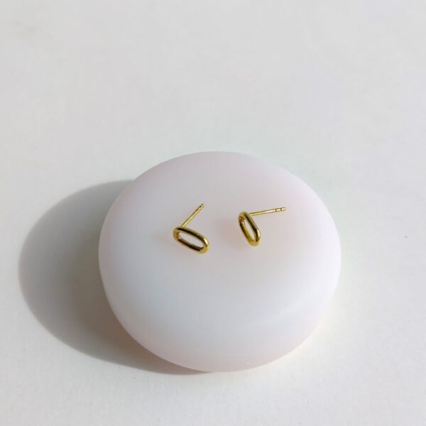 TIMELESS STUD, gold plated earrings