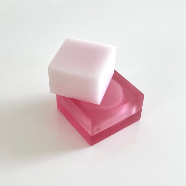 NICE CUBE SET 164, two resin boxes S-M - Image 2