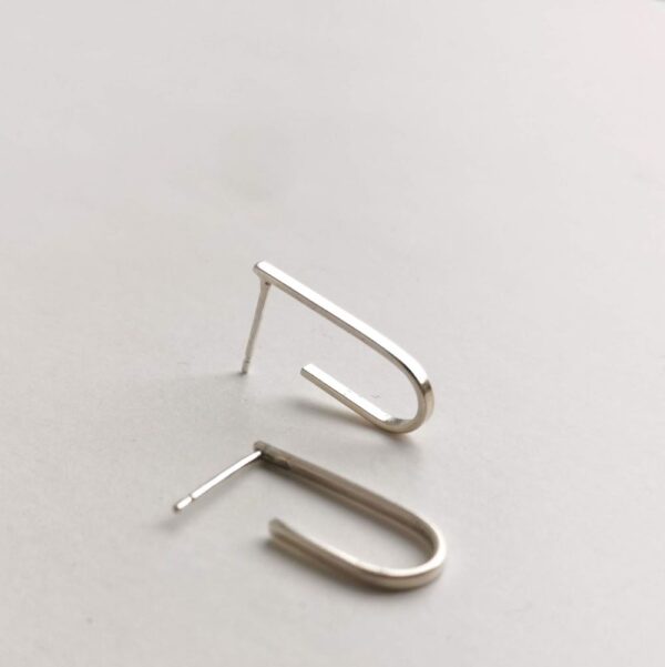 LOTUS oval hoop earring, silver - Image 2