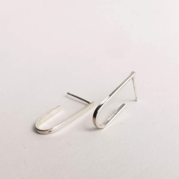 LOTUS oval hoop earring, silver